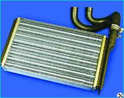 Снятие и установка радиатора отопителя автомобиля