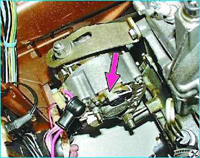 Проверка деталей генератора автомобиля