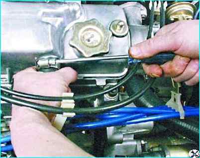 Снятие и установка головки блока цилиндров