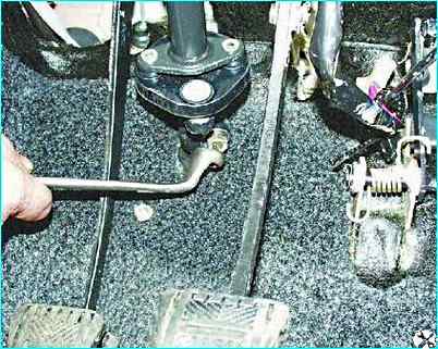 Снятие рулевого механизма