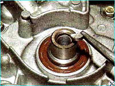 Замена переднего сальника коленчатого вала