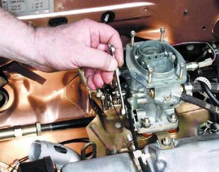 Регулировка привода воздушной заслонки карбюратора 2108