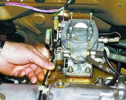 Регулировка привода воздушной заслонки карбюратора 2108