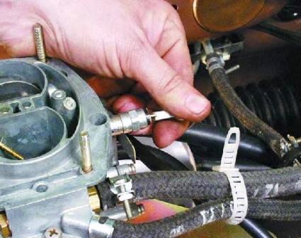 Демонтаж и монтаж карбюратора 2108 на двигатель