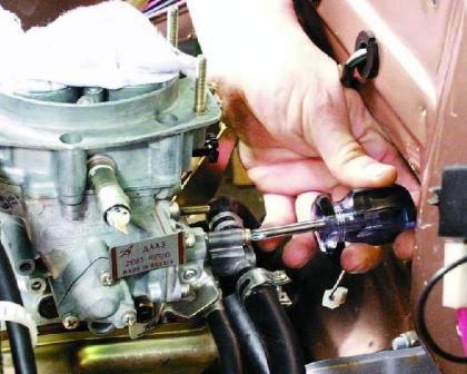 Демонтаж и монтаж карбюратора 2108 на двигатель
