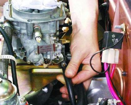Демонтаж и монтаж карбюратора 2108 на двигатель