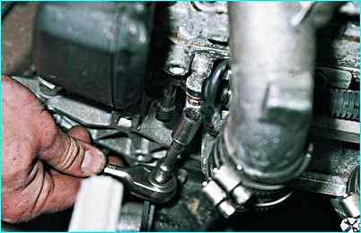 Снятие датчика фаз двигателя ВАЗ-2112