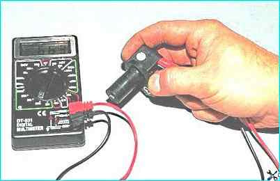 Снятие и проверка датчика коленчатого вала