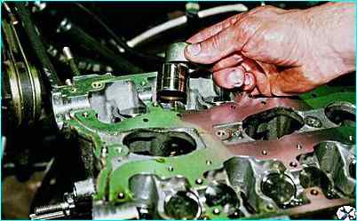 Замена толкателей клапанов двигателя