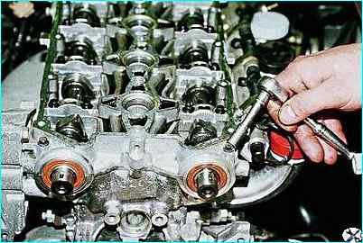 Замена толкателей клапанов двигателя