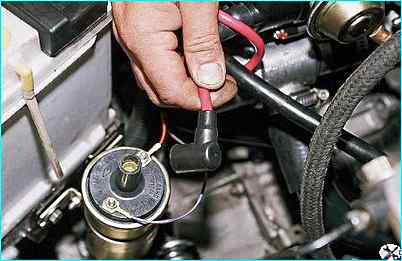 Снятие катушки зажигания