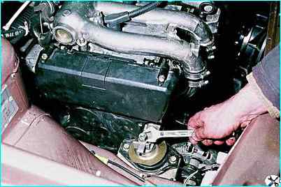 Замена кронштейнов крепления двигателя