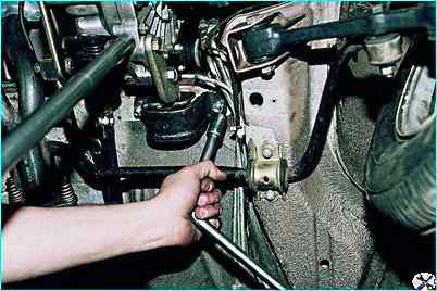 Замена кронштейнов крепления двигателя