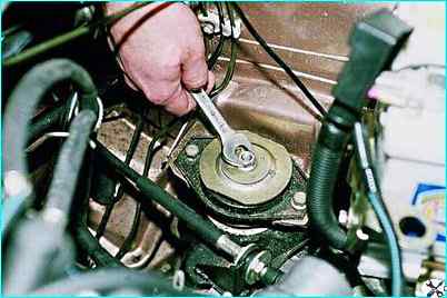 Замена кронштейнов крепления двигателя