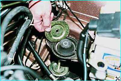 Замена кронштейнов крепления двигателя