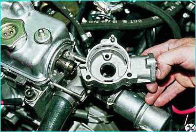 Снятие и установка распределительного вала