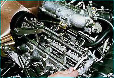 Регулировка зазоров клапанов двигателя