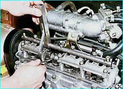 Регулировка зазоров клапанов двигателя