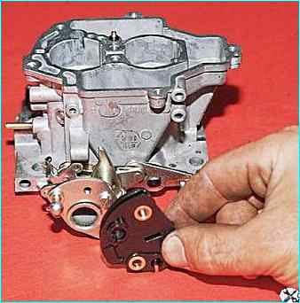 Снятие и разборка карбюратора