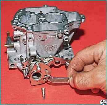 Снятие и разборка карбюратора
