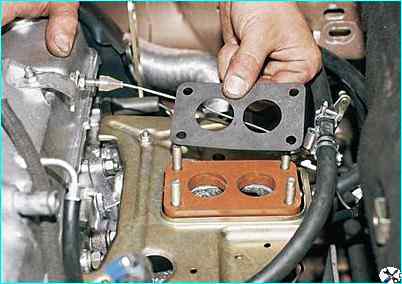 Снятие и разборка карбюратора