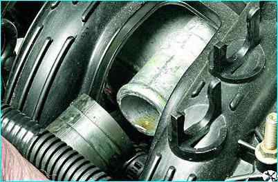 Замена прокладок впускной трубы