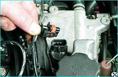 Замена прокладок впускной трубы