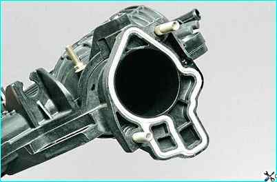 Замена прокладок впускной трубы