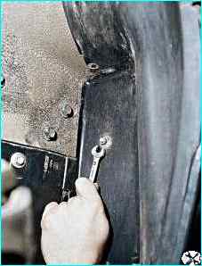 Замена переднего крыла автомобиля