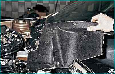 Снятие облицовки и накладки ветрового окна