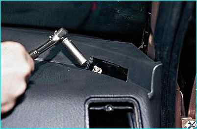 Снятие панели приборов автомобиля