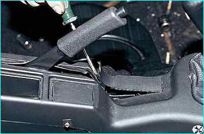 Снятие панели приборов автомобиля