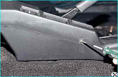 Снятие панели приборов автомобиля