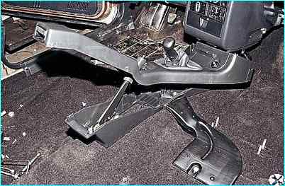 Снятие панели приборов автомобиля