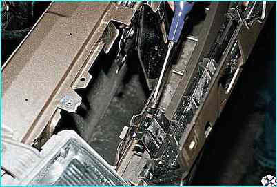 Снятие переднего бампера