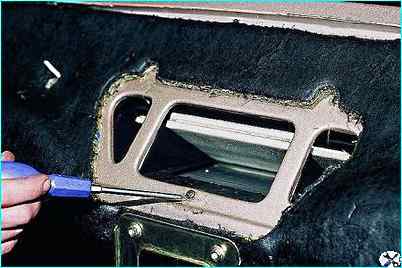 Снятие и разборка отопителя