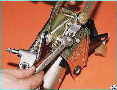 Ремонт очистителя и омывателя ветрового стекла