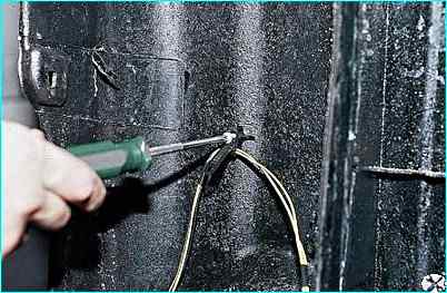 Снятие заднего бампера