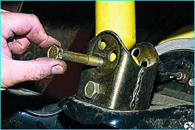 Установка проставки под амортизатор