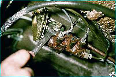 Регулировка регулятора давления тормозов