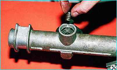 Снятие и ремонт рулевого механизма