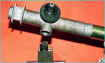 Снятие и ремонт рулевого механизма