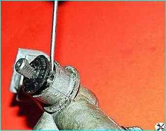 Снятие и ремонт рулевого механизма