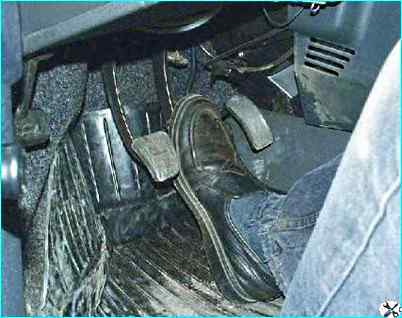 Прокачка тормозной системы автомобиля