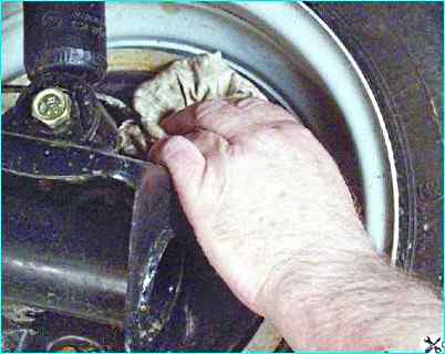 Прокачка тормозной системы автомобиля