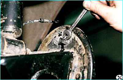 Замена заднего колесного цилиндра