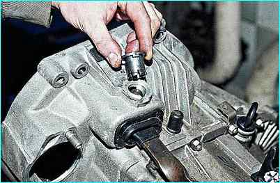 Замена деталей сцепления автомобиля