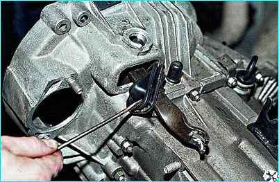 Замена деталей сцепления автомобиля