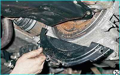 Снятие коробки передач автомобиля