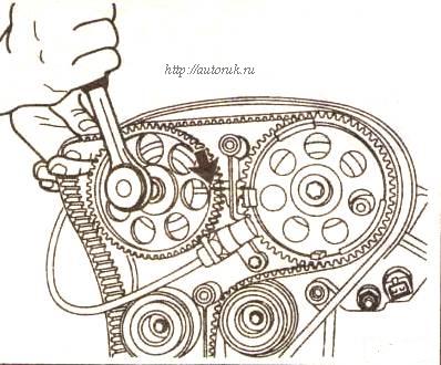 Следить чтобы зуб ремня не перескочил